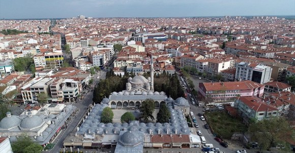 Kırklareli'nde Kovid-19 Tedbirleri Kapsamında Maske Takma Zorunluluğu Getirildi