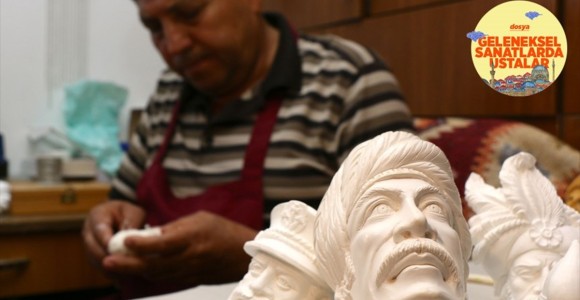 Lüle Taşını Hayal Gücüyle Şekillendiriyorlar