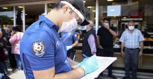 Maske Takmayan 7 Bin Kişiye İdari İşlem Uygulandı