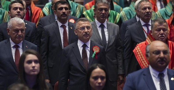 Oktay'dan Adli Yıl Mesajı