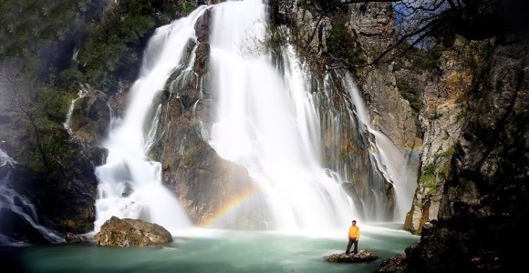 Orta Toroslar'ın Saklı Cenneti: Uçansu Şelalesi