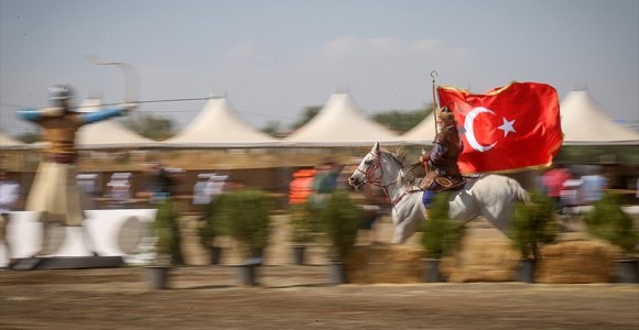Türk Tarihinin Altın Harflerle Yazıldığı Ay: Ağustos
