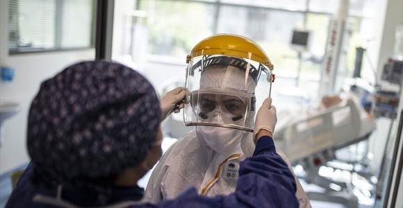 Türkiye'nin Koronavirüsle Mücadelesinde Son 24 Saatteki Gelişmeler