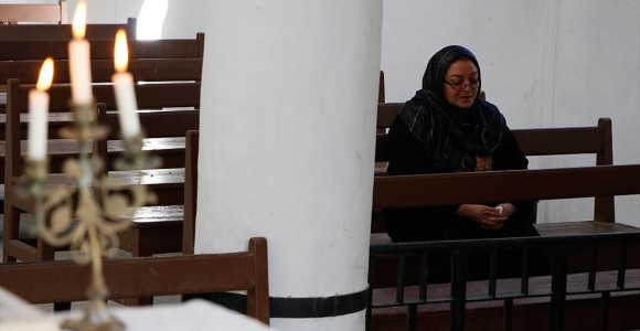 Türkiye'nin Onardığı Tel Abyad'daki Ermeni Kilisesi İbadete Açıldı