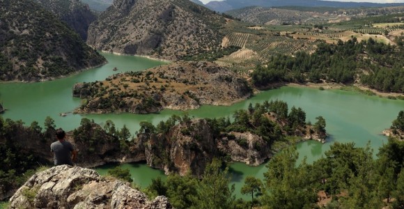 Üç İlin Sınırındaki Kanyon Ziyaretçilerini Büyülüyor