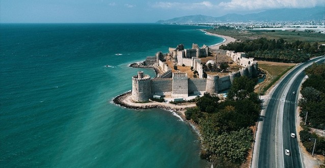 Akdeniz'in Binlerce Yıllık Tanığı: Mamure Kalesi