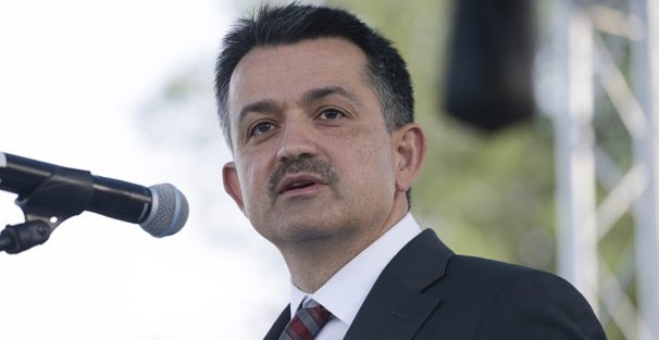 Genç Çiftçi Projesi Meyvelerini Veriyor