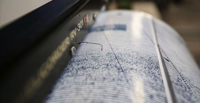 İstanbul'da Deprem Paniği Yaşandı