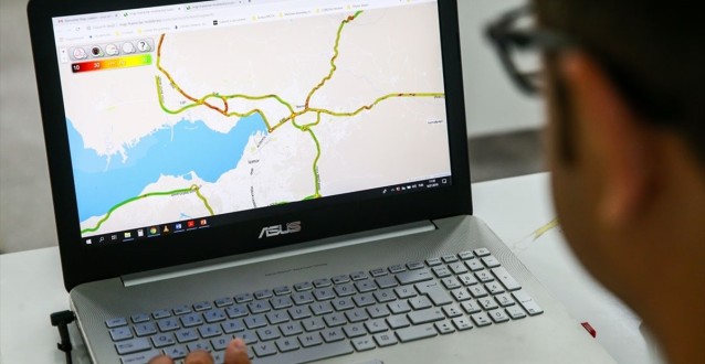 Trafik Sıkışıklığına 'Akıllı Işık' Modeli