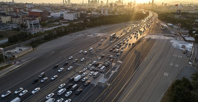 Trafikteki Taşıt Sayısı 512 Bin 814 Arttı