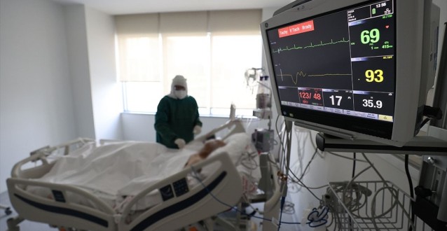 Türkiye'de Kovid-19 Aktif Vaka Ve Ağır Hasta Sayısı Artıyor